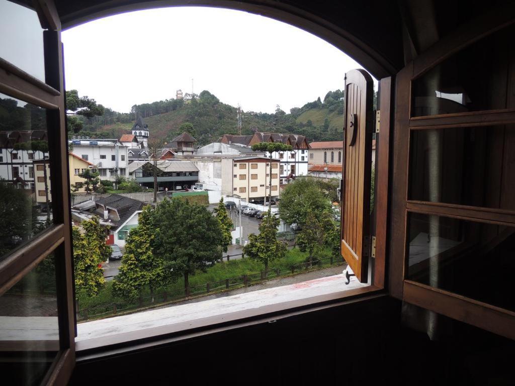 Hotel Monte Carlo Campos do Jordao Exterior photo