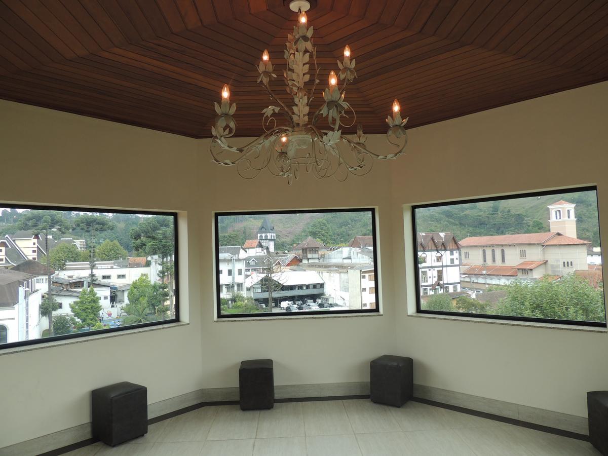 Hotel Monte Carlo Campos do Jordao Exterior photo