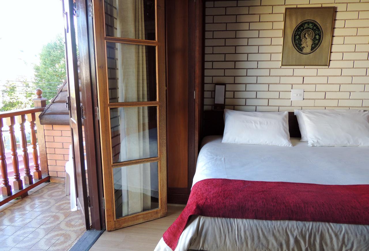 Hotel Monte Carlo Campos do Jordao Exterior photo